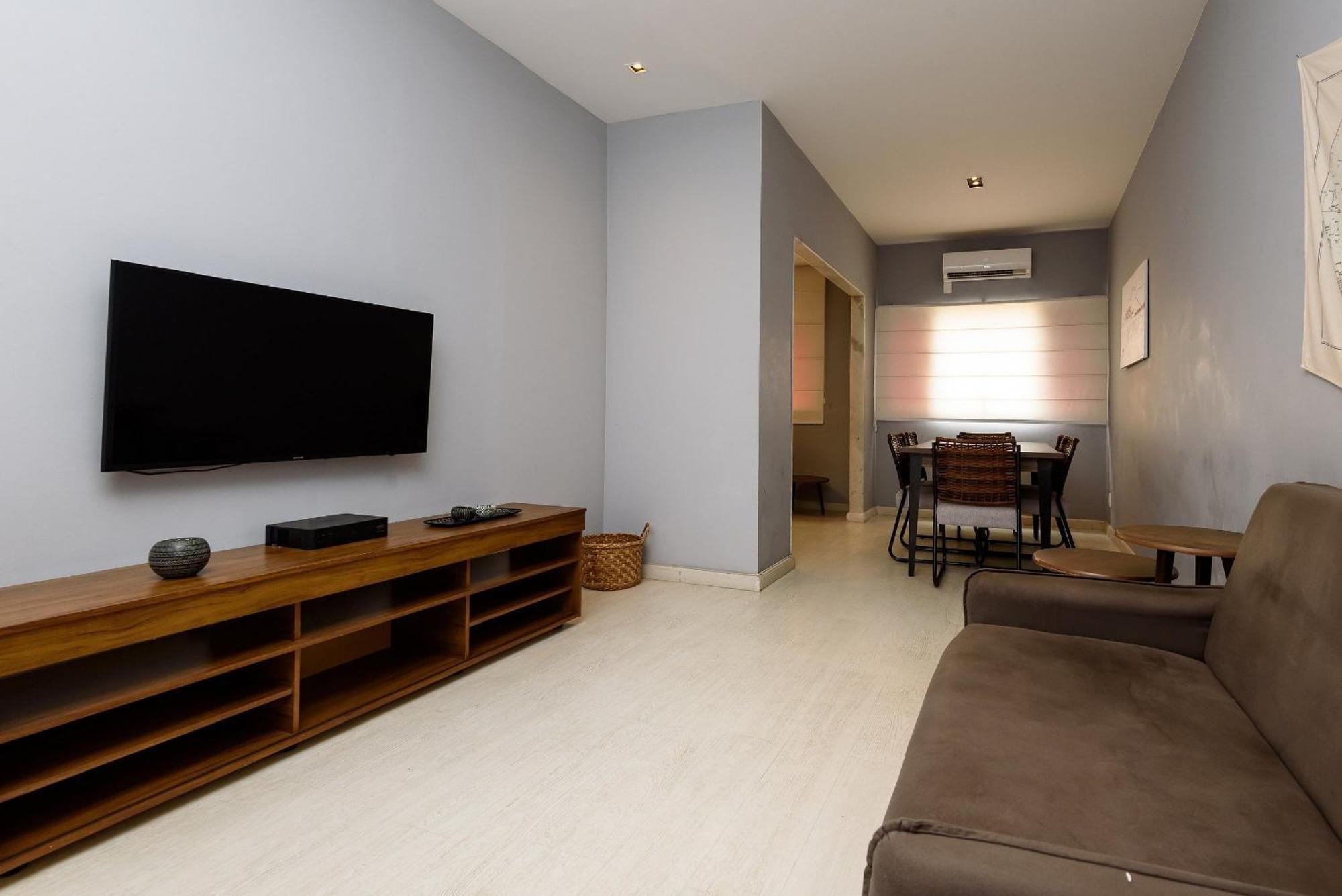 Omar do Rio - BT208 Apto Moderno com Garagem, Internet 120mbps, Smart TV com WorkStation, 05 minutos andando da Praia de Ipanema e do Metrô Rio de Janeiro Exterior foto